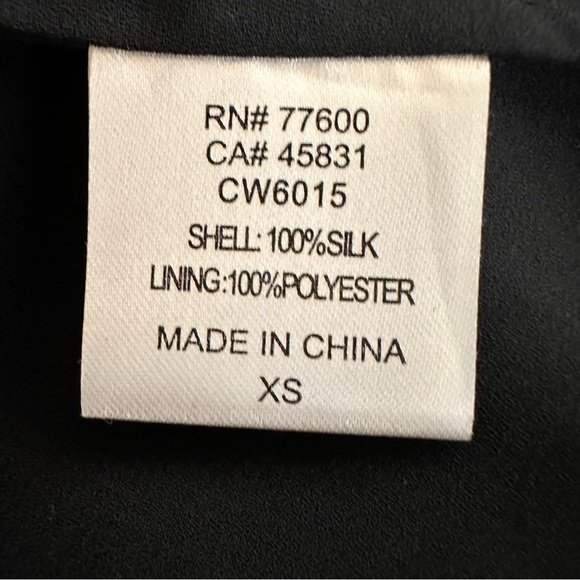 Chasor Silk Floral Mini Dress โ Sheer Bell Sleeves & Open Back - Picture 7 of 10